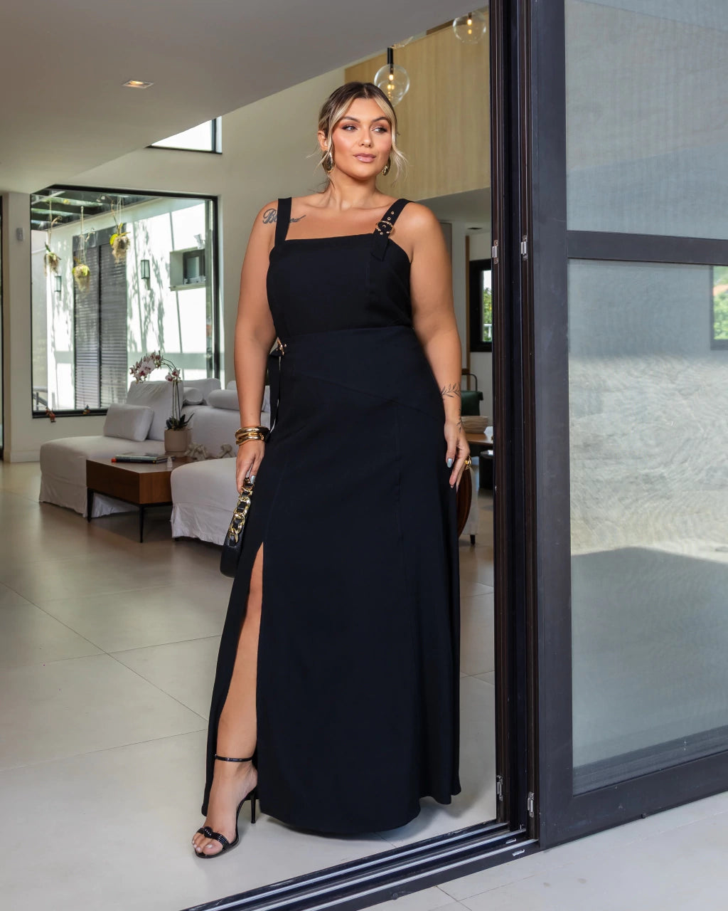 Conjunto Mariah Alfaiataria Saia Longa + Cropped